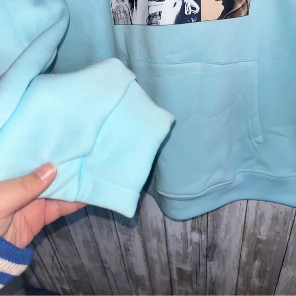 Taylor Swift The Eras Tour Blue Sweatshirt Hoodie Like New Large - Picture 4 of 7